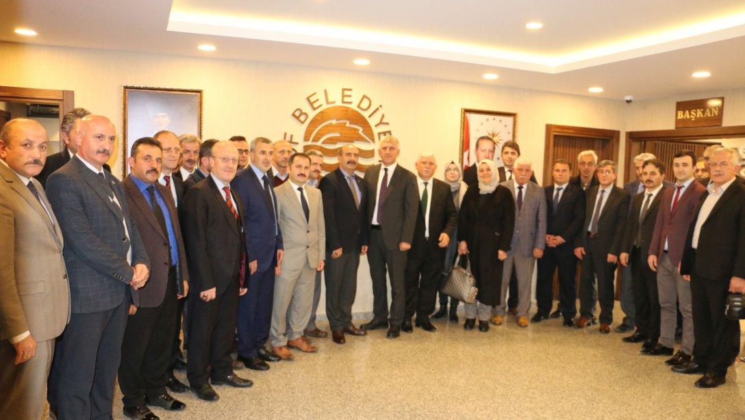 Müdür Kabahasanoğlu ve  ekibinden  Başkan Sarıalioğluna hayırlı olsun ziyareti