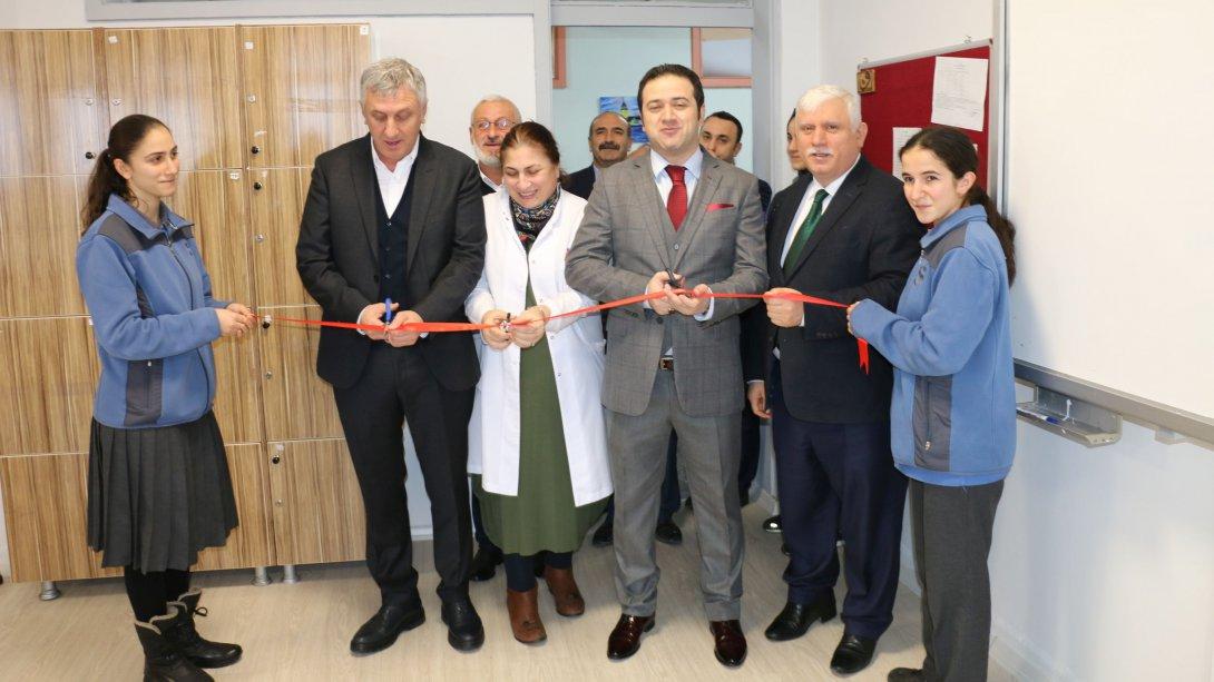 Şehit Ahmet Türkkan Lisesine yeni öğretmeler odası