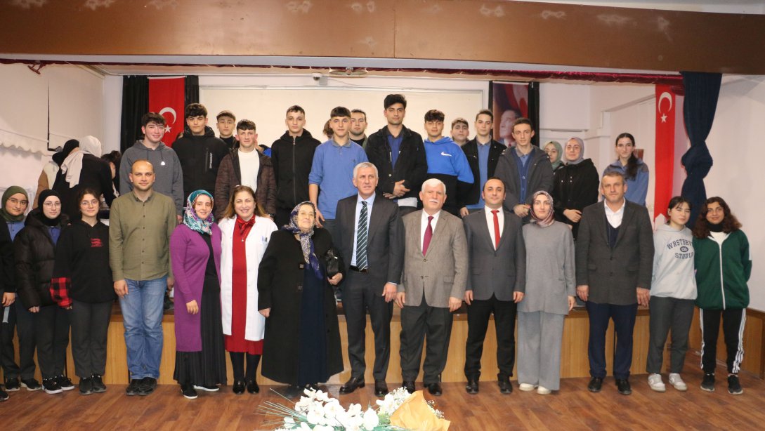 Başkan Sarıalioğlu mezun olduğu okulda tecrübelerini öğrencilerle paylaştı