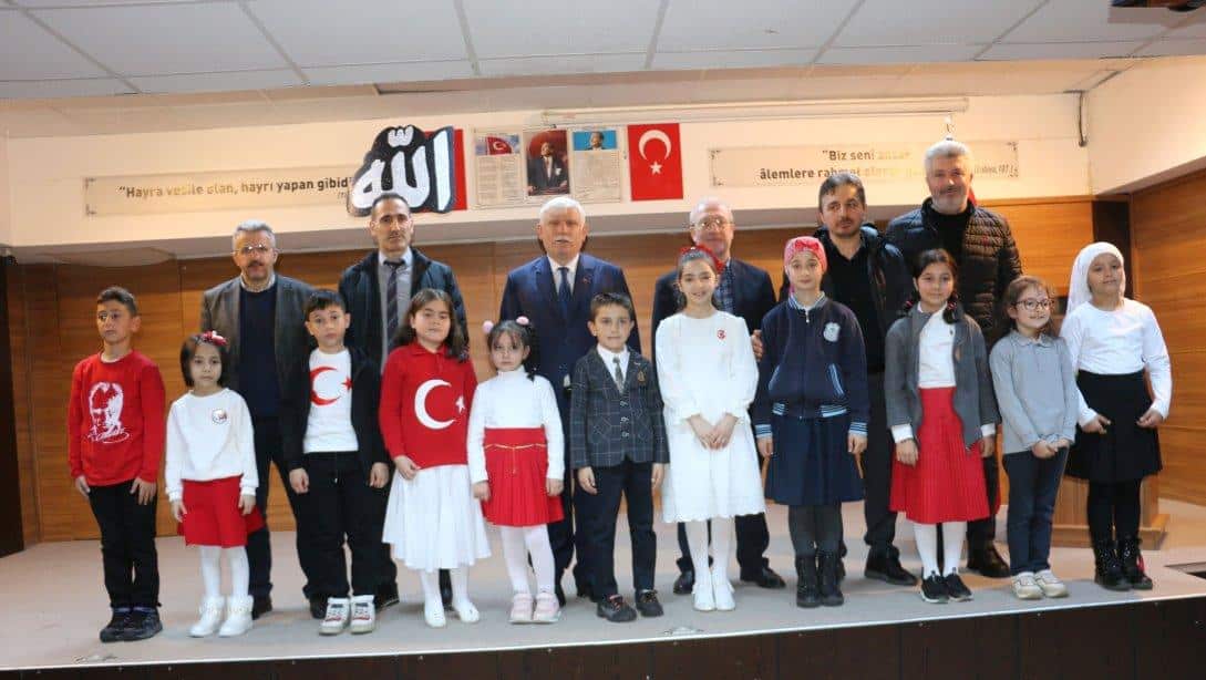  Of'ta İstiklal Marşını Güzel okuma yarışmasının bu yıl 10.'su düzenlendi