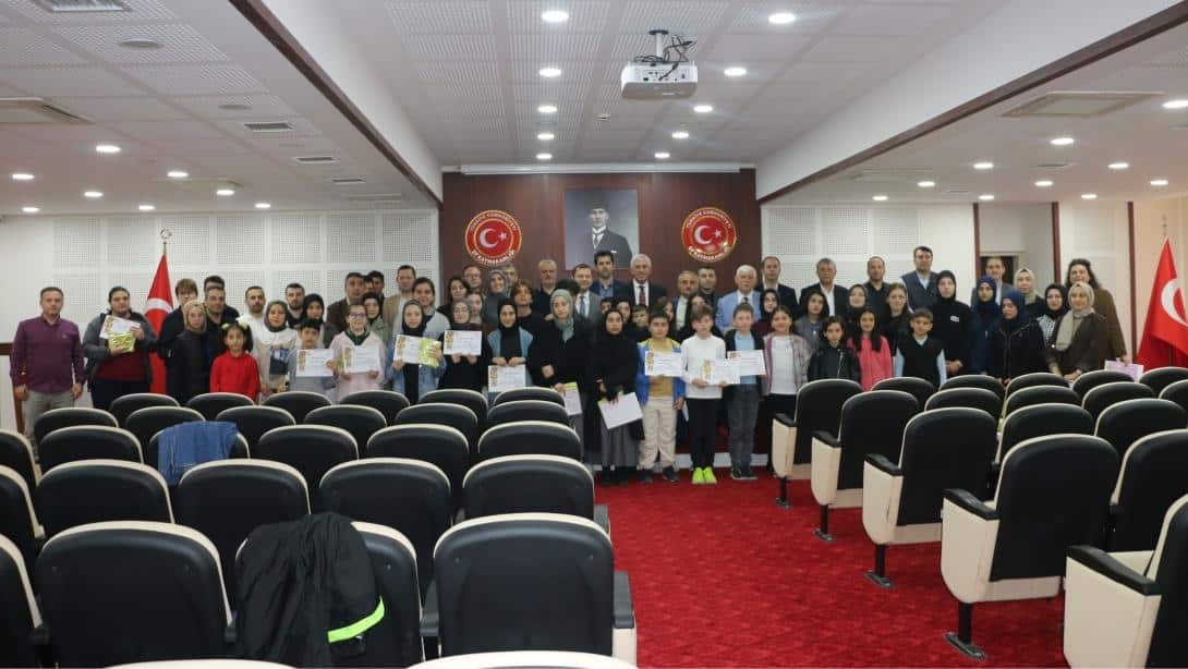 Of'ta başarılı öğrenci ve öğretmenler için ödül töreni düzenlendi
