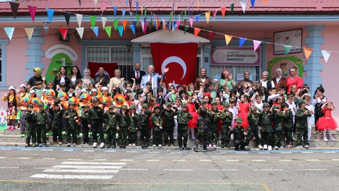 Şehit Hüsnü Uyan Anaokulunda yılsonu gösterisi düzenlendi